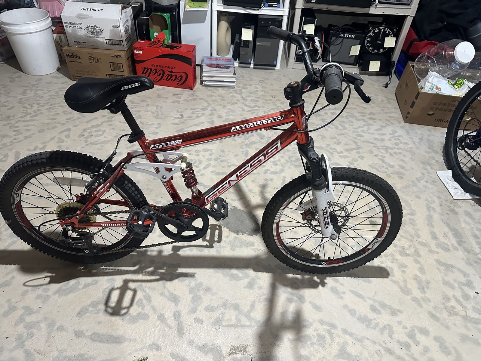 20’’GENESIS Assault 20 Bike, full suspension, disk brake ,good shape
