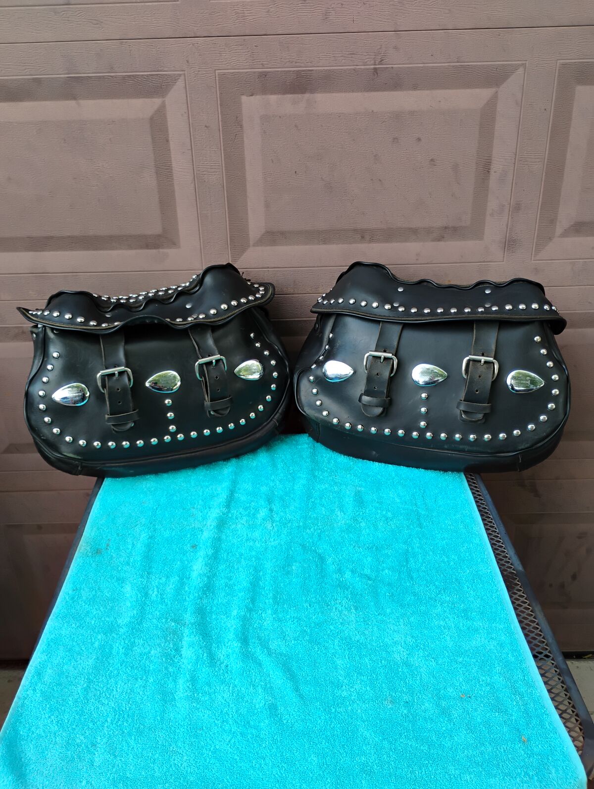 Vintage Harley Davidson Heavy Leather Saddle Bags