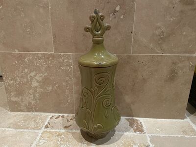 Beautiful Green Distressed Urn Vase W/ Lid