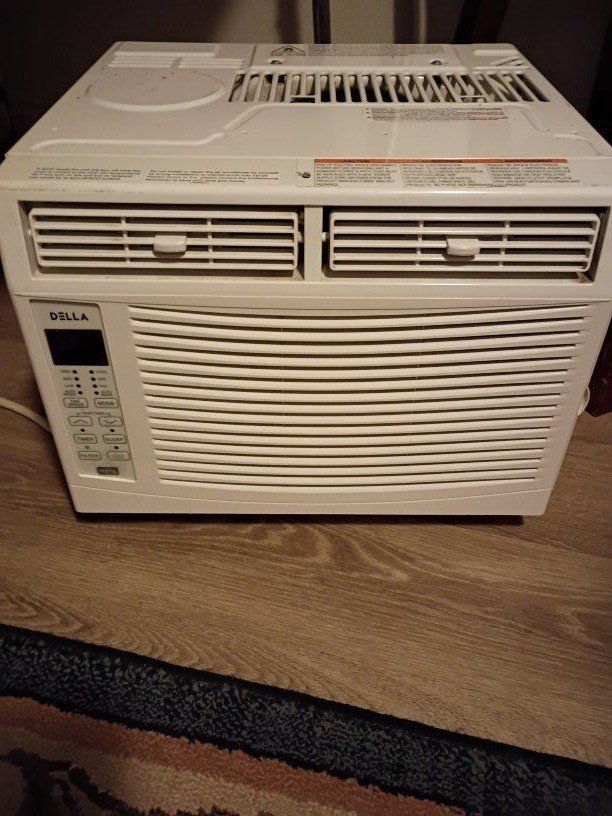 Della air conditioner