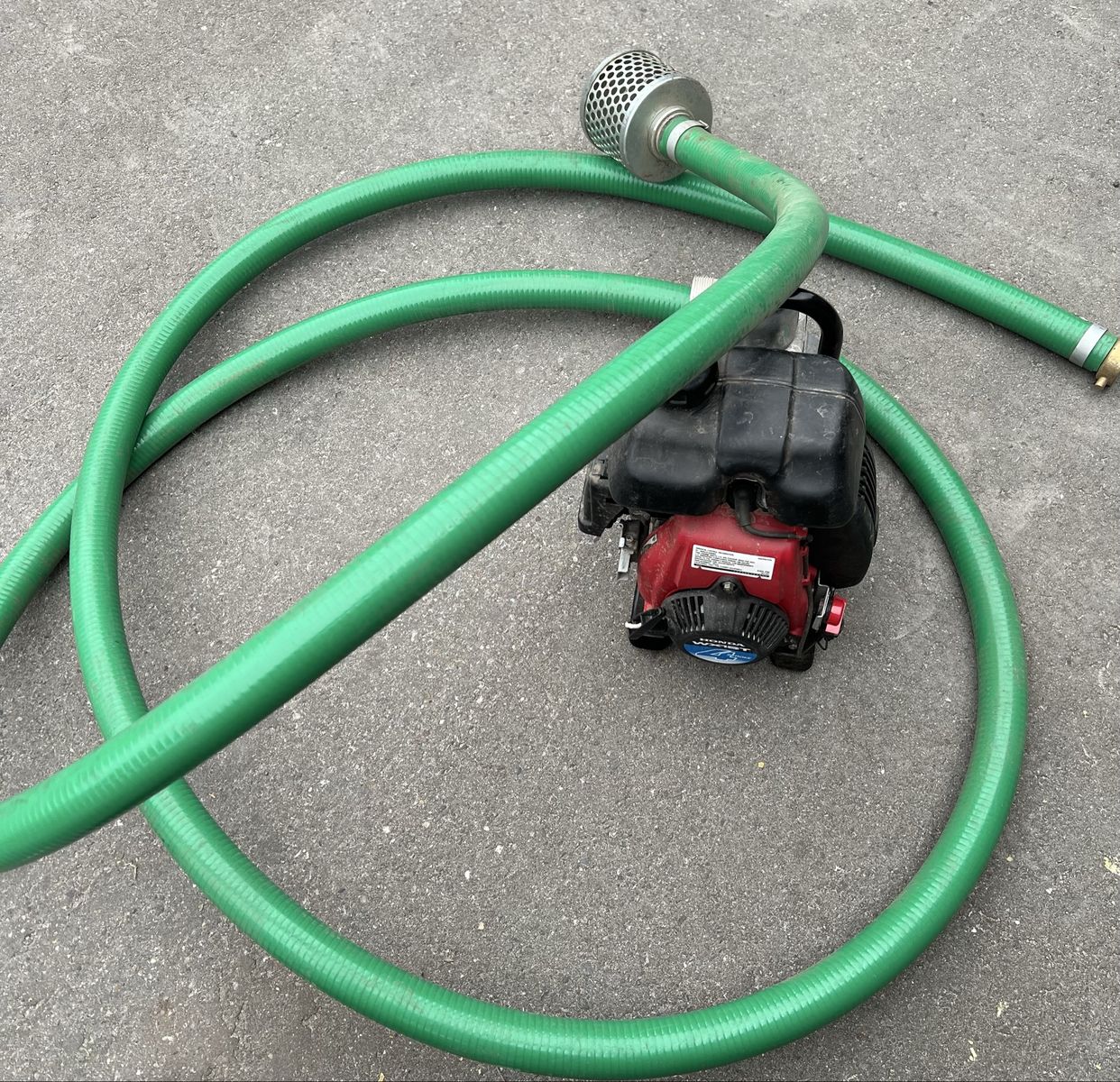 Honda WX15T portable water pump.