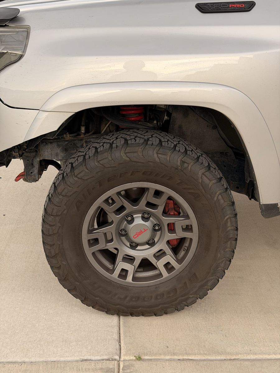 TRADE - 4Runner Tacoma TRD Pro Wheels Gunmetal Grey