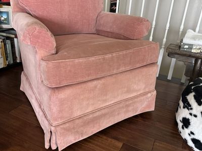 Swivel velvet Armchair