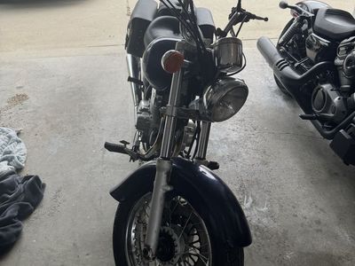 Suzuki GZ250