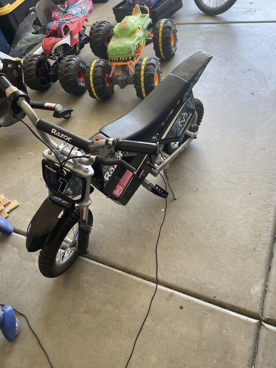 Razor MX350 Electric Dirt Bike - Used Kids Dirt Bike