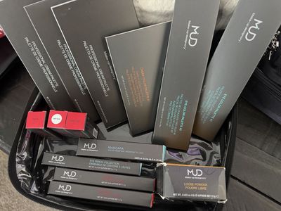 MUD Makeup Kit