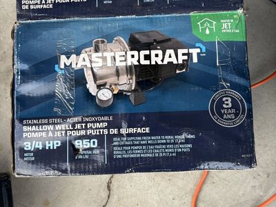 Mastercraft 3/4 HP Shallow Well Jet Pump - Stainless Steel, 950 GPH for Rural Homes & Cottages