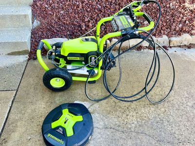 3000 PSI 2.0 GPM Cold Water Electric Pressure Washer