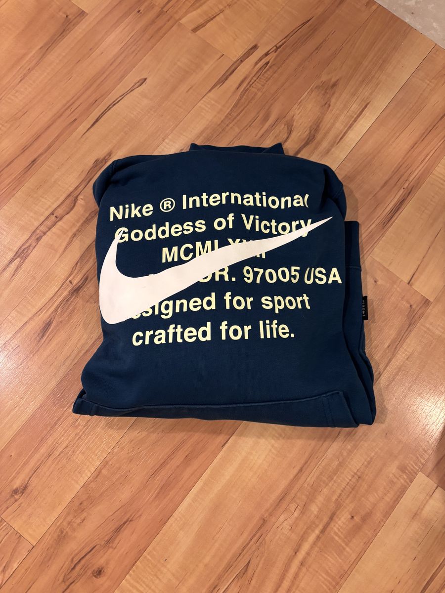 Nike Hoodie Size Large
