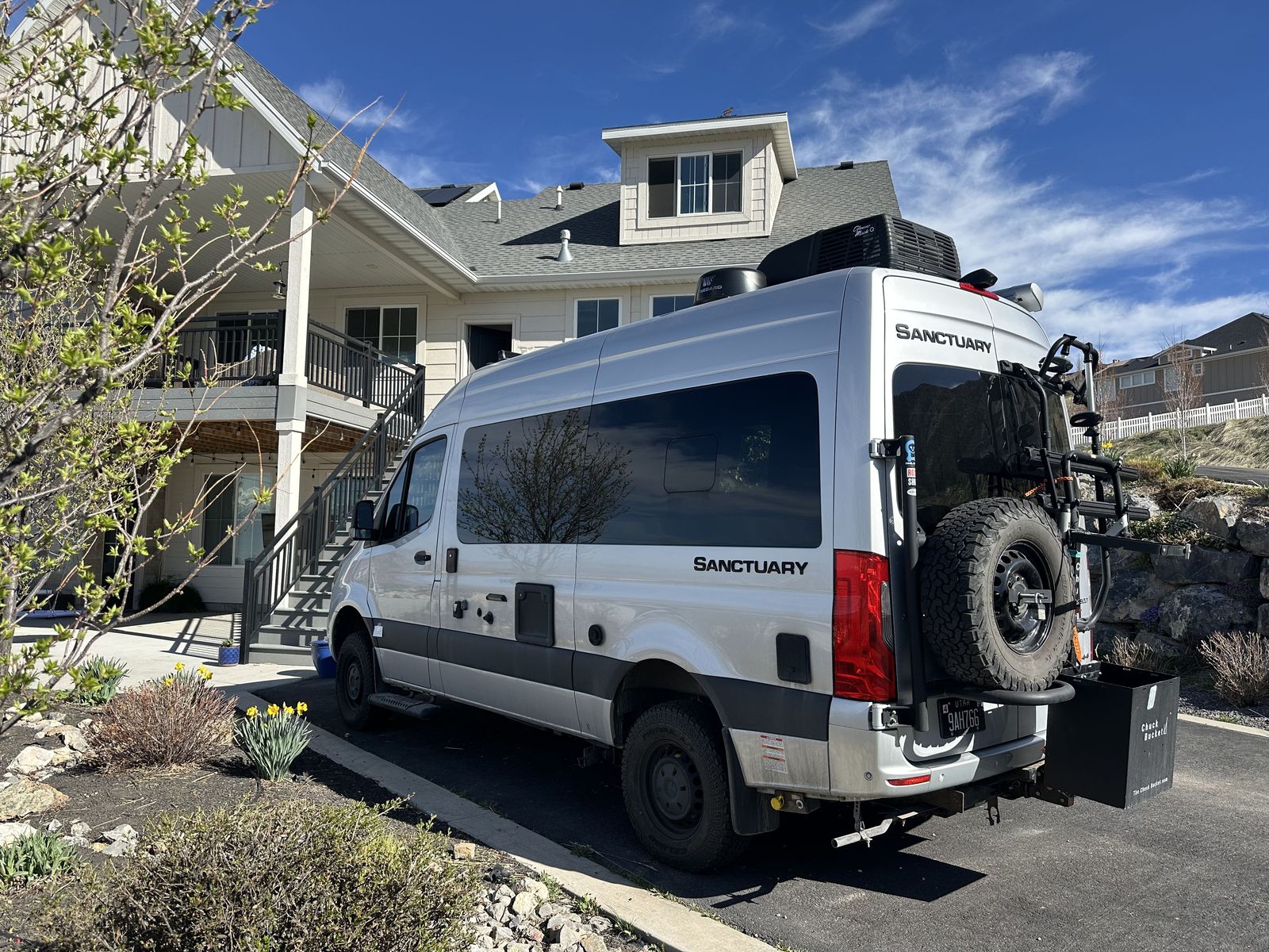 2022 Thor Motor Coach Sanctuary 19P – 44K Miles – Off-Grid Ready – New Tires