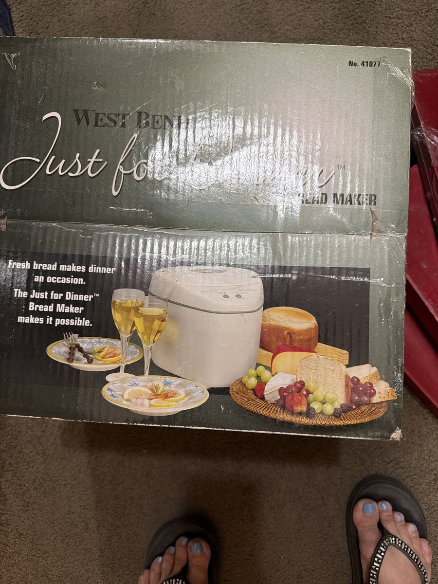 West Bend Just For Dinner Bread Maker No. 41077 - Fresh Bread Made Easy
