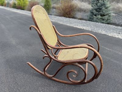 Beautiful bentwood rocking chair, Thonet style rocking Chair Mid Century Rattan