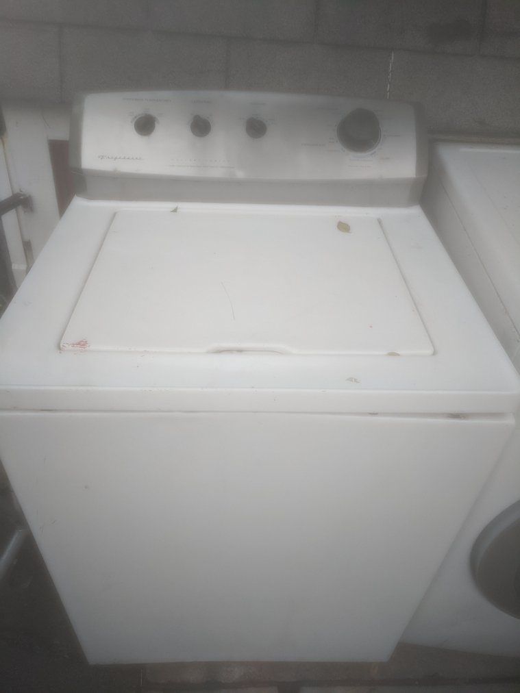 Frigidaire Top Load Washing Machine White