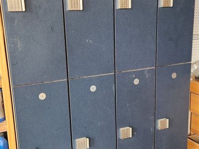 8 lockers