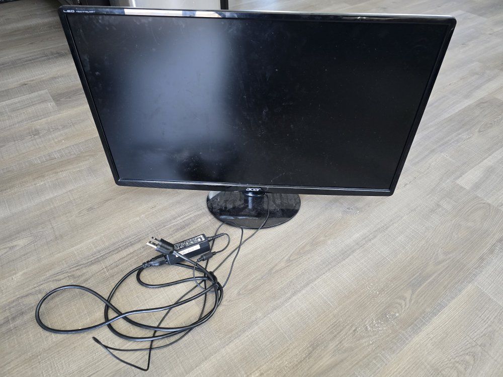 27" Acer LED Monitor