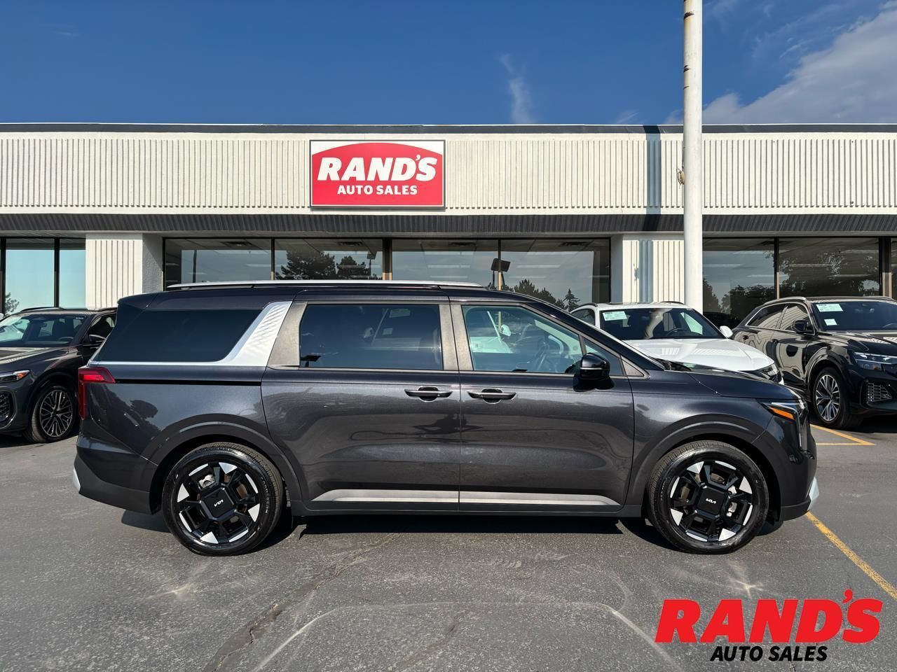 2025 Kia Carnival EX