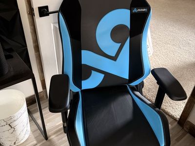 Secretlab Cloud 9 Gaming Chair $340 OBO