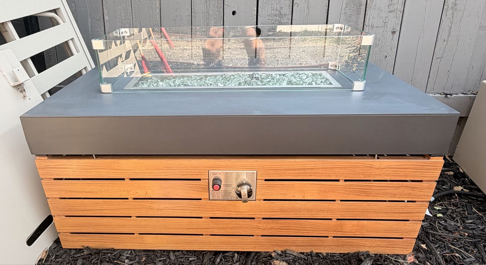 Outdoor Gas Fire Pit Table with Glass Wind Guard and Fire Glass