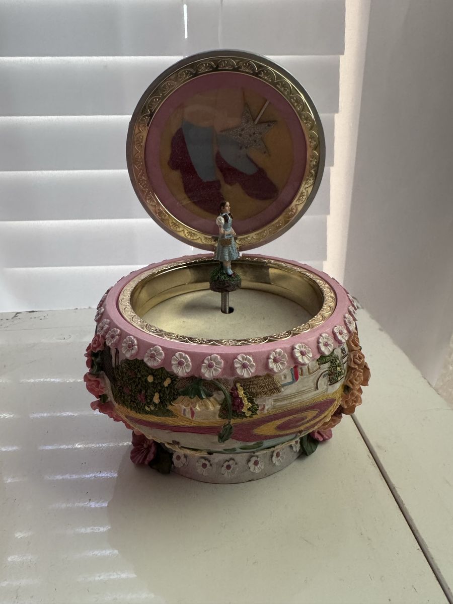 Main image 2