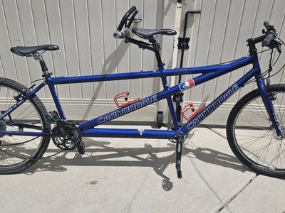 Cannondale Street Tandem Bike, Blue, Excellent Condition - Ride with a Partner!