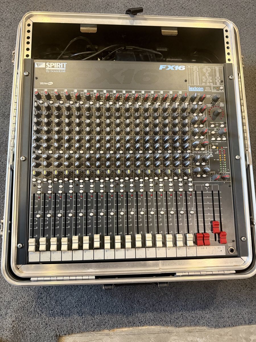 Soundcraft Spirit FX-16 analog mixer board with power supply, user manual and SKB hard case w/keys
