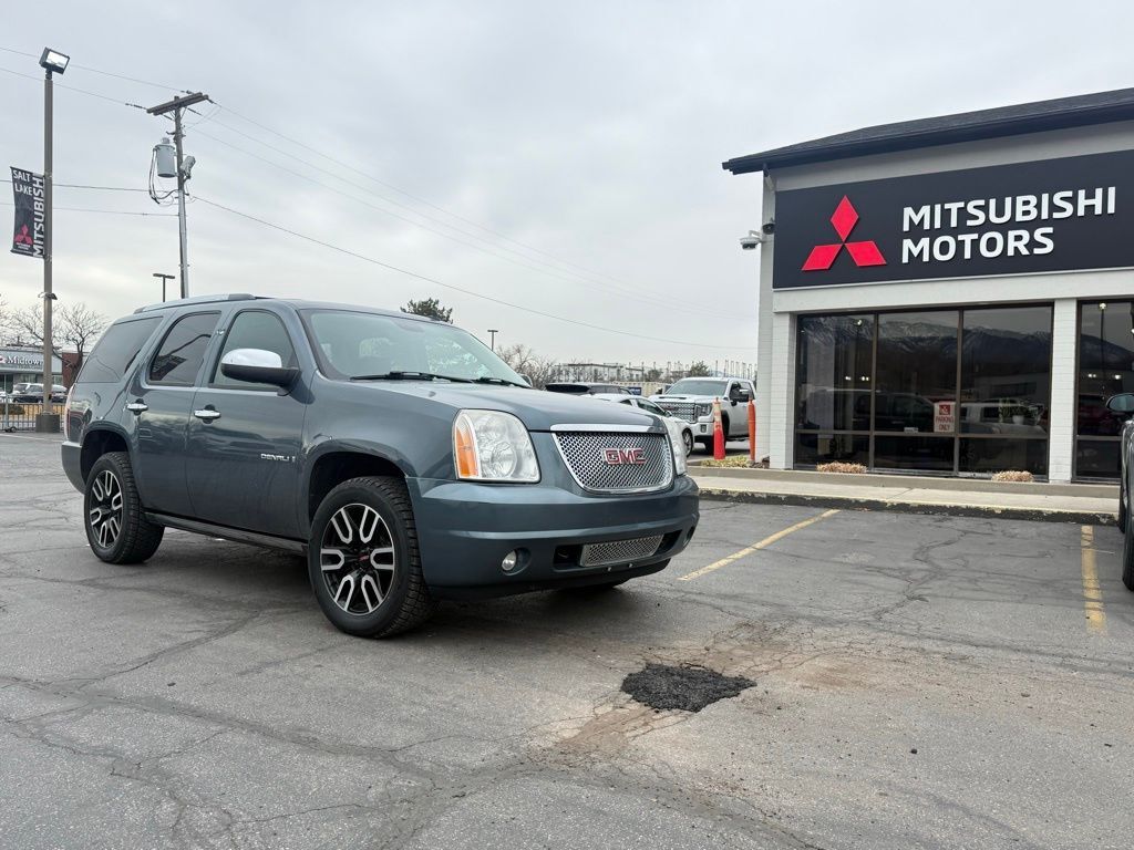 2008 GMC YUKON Denali