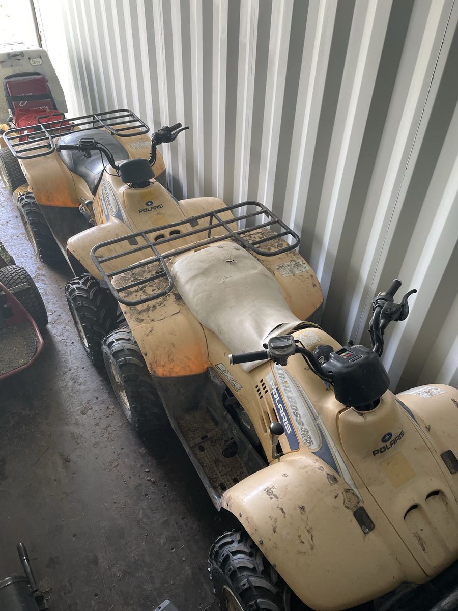 2 Polaris Trail Boss 325