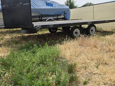 snowmobile trailer or ?