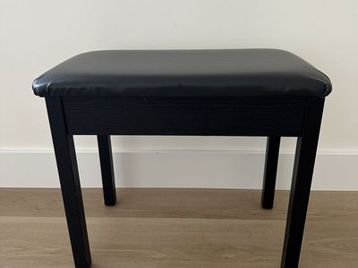 Comfy & Wide Piano bench