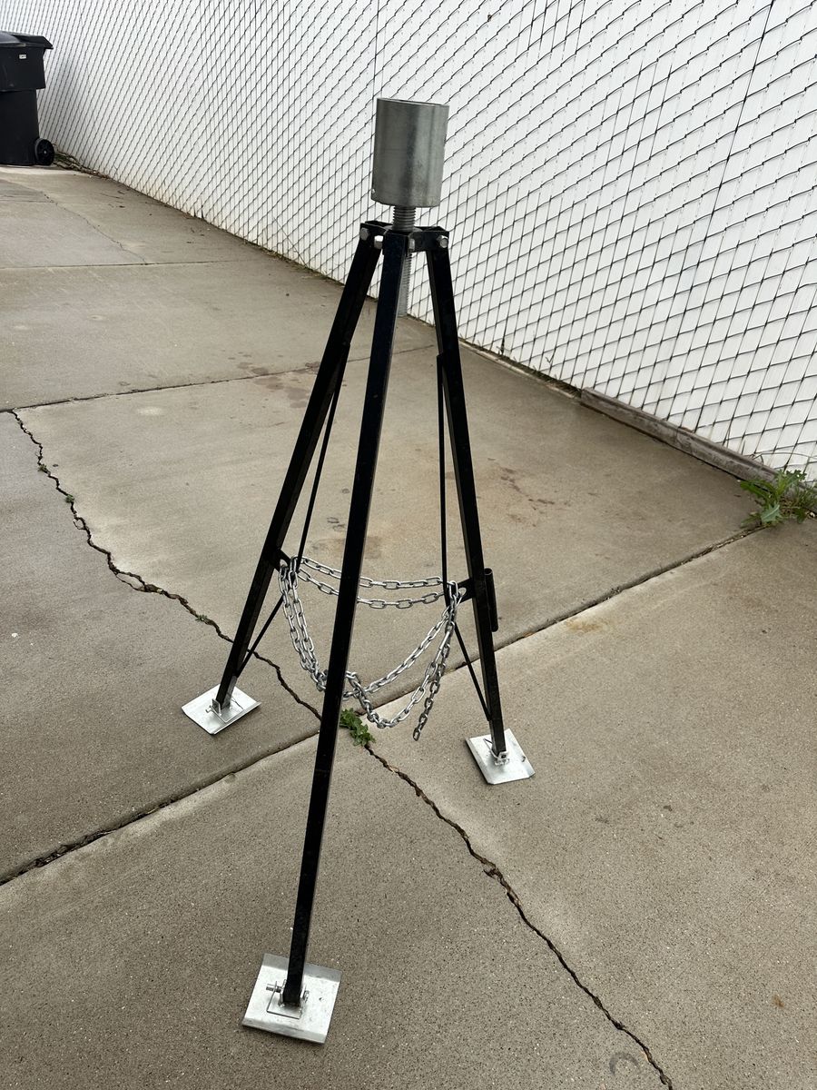 5TH WHEEL TRAILER KING PIN STABILIZER JACK STAND TRIPOD