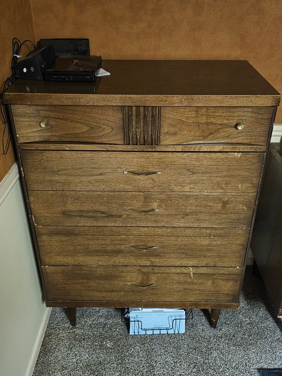 Authentic Bassett Mid-Century Modern Dresser & Highboy Set – 1960s Original