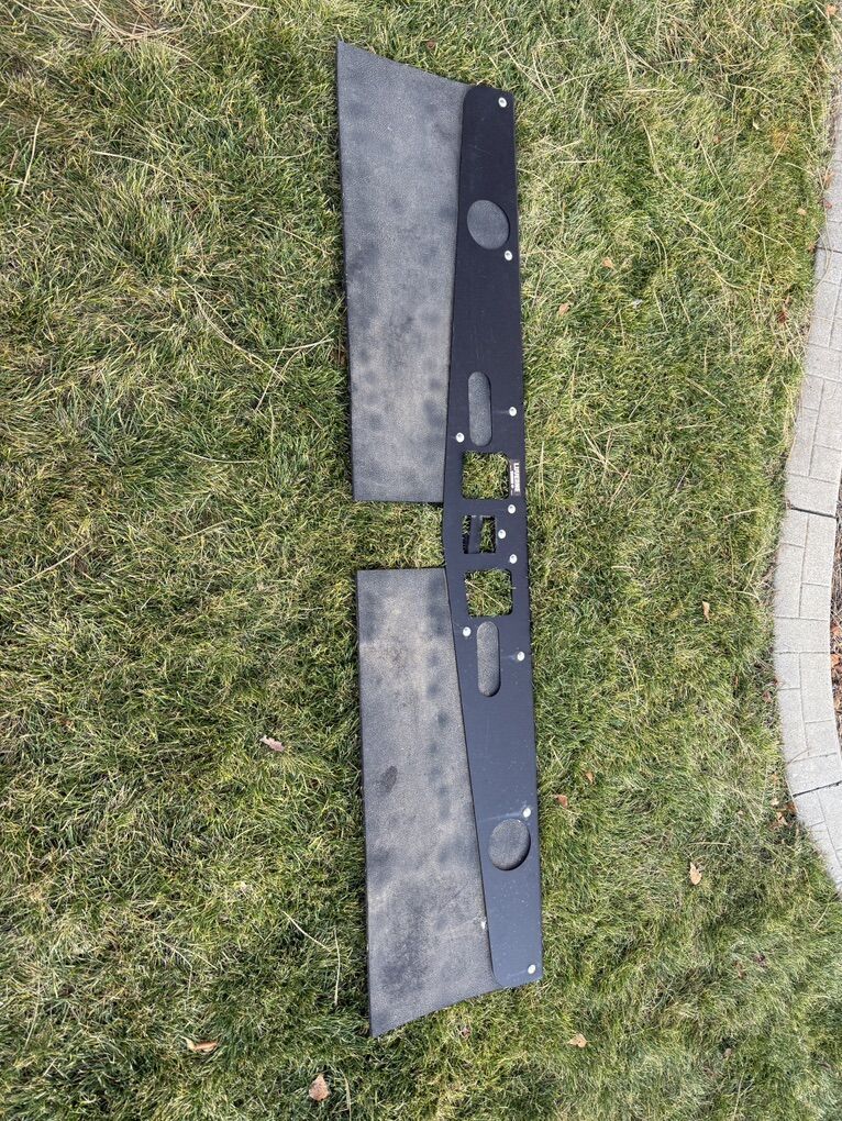 Mudflaps Mud Flaps Laverne Trailer Hitch Mount