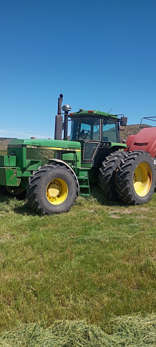 John Deere 4850