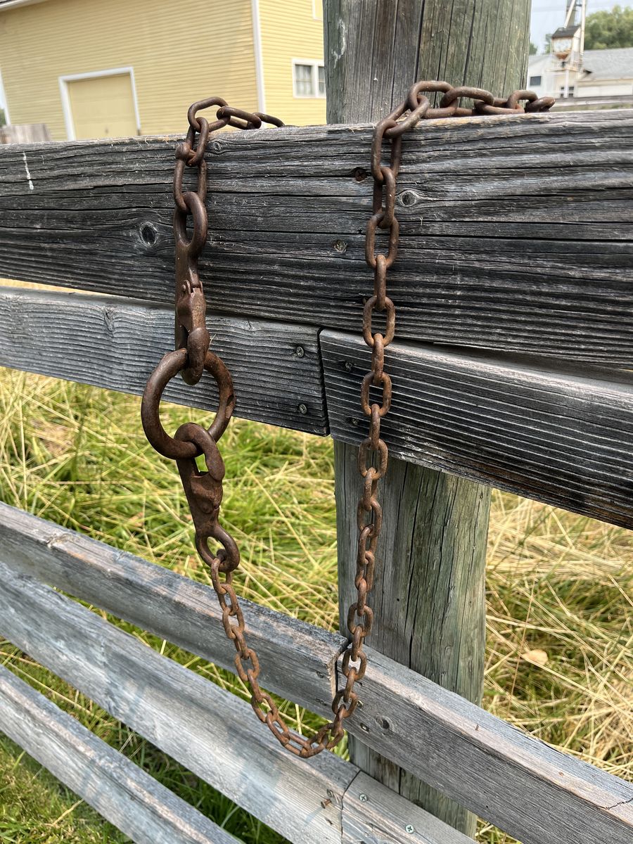 Cool Display Item-5 1/2 Feet Long Metal Chain-Two Safety Hooks and A Metal Ring-Rustic