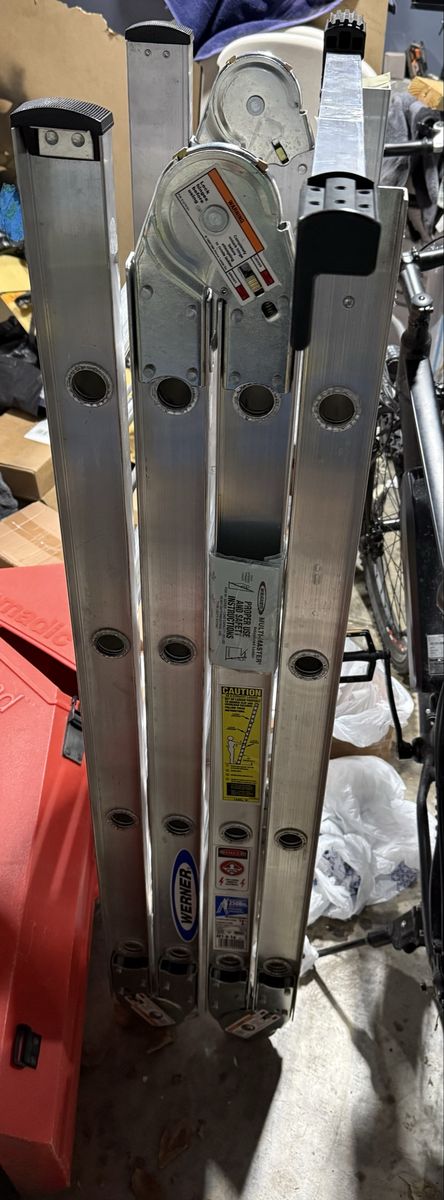 Werner 8’-16’ foldable ladder