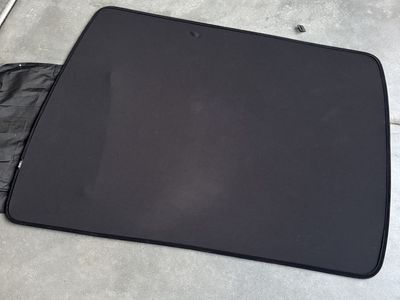 Model Y Sunroof Shade