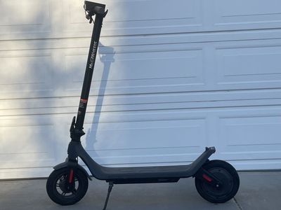 MegaWheels A6L Electric Scooter