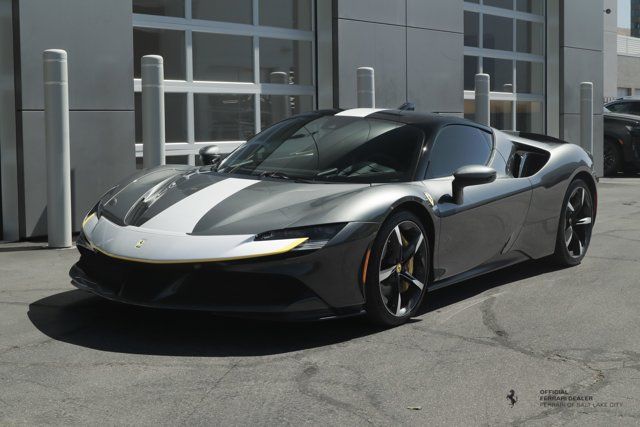 2023 Ferrari SF90 Stradale Base