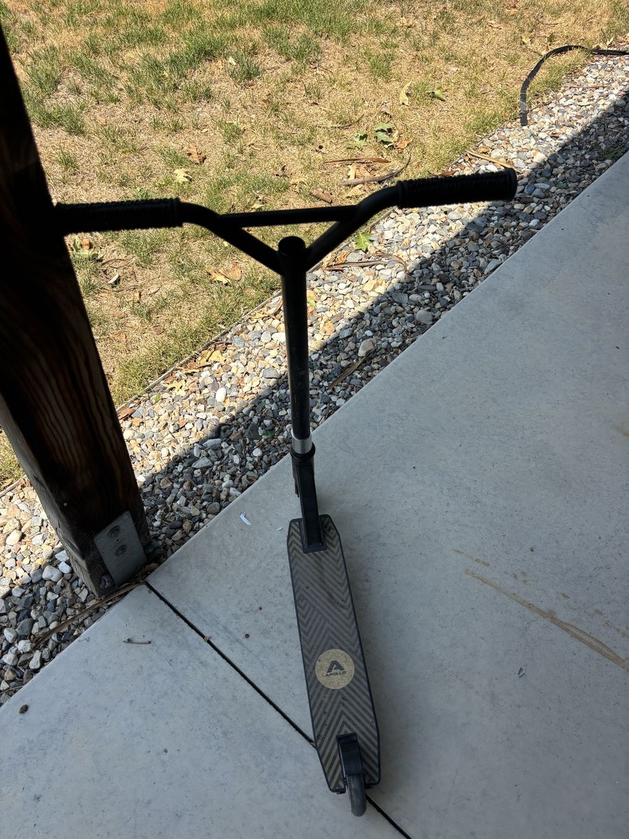 Apollo kick scooter