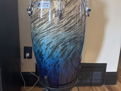 Conga drum with stand