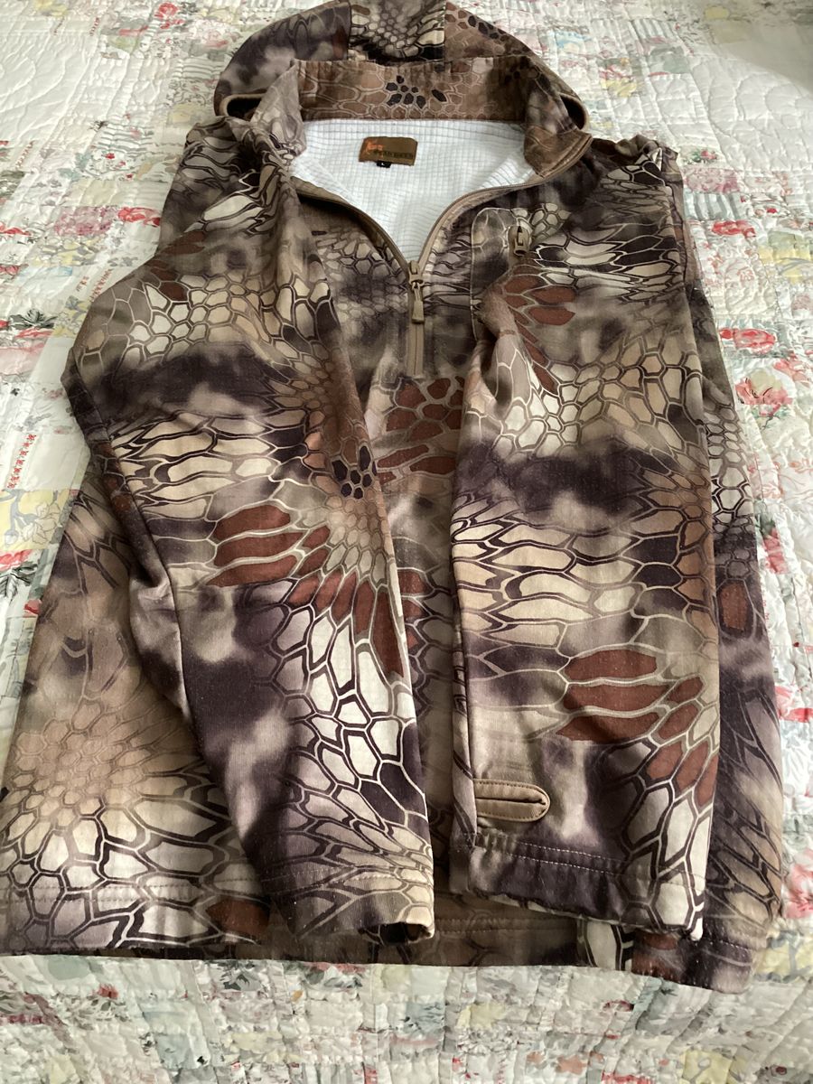 Light weight camo jacket