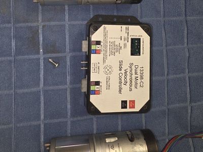 Lippert 236575 In-Wall Slide-Out Motor 12V DC & Dual Motor Synchronous Velocity Slide Controller