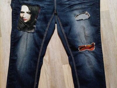 What about me jeans plus 20w Marilyn Manson on leg