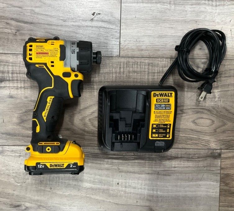 DEWALT 12V IMPACT DRIVER