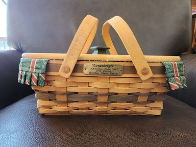 Longaberger Basket with cover and fabric liner