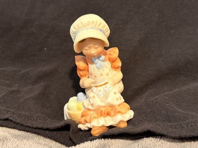 Vintage Holly Hobbie "A Touch of Happiness" Figurine - Miniatures Collection Series IV