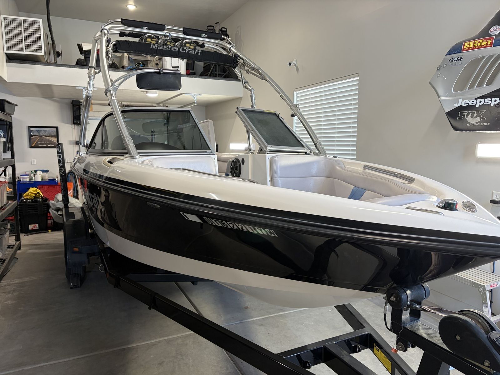 2005 Mastercraft Prostar 205V- Low Hours