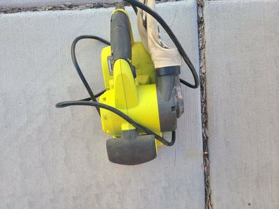 portable belt sander