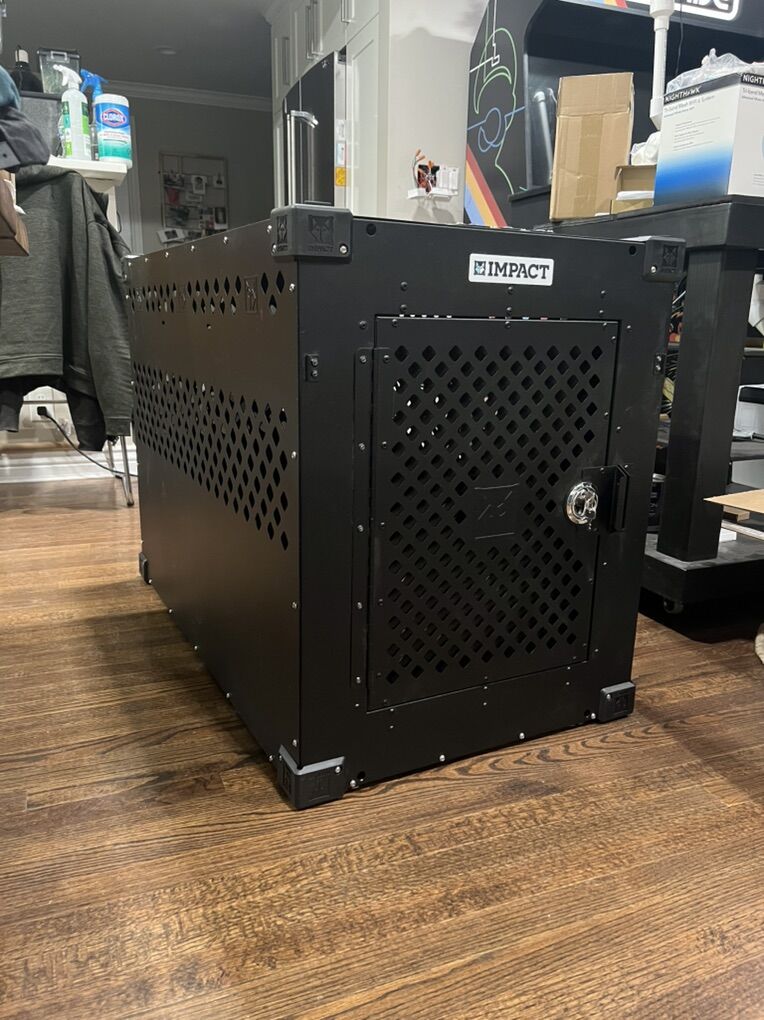 XL Impact High Anxiety Dog Crate And Crate Mat