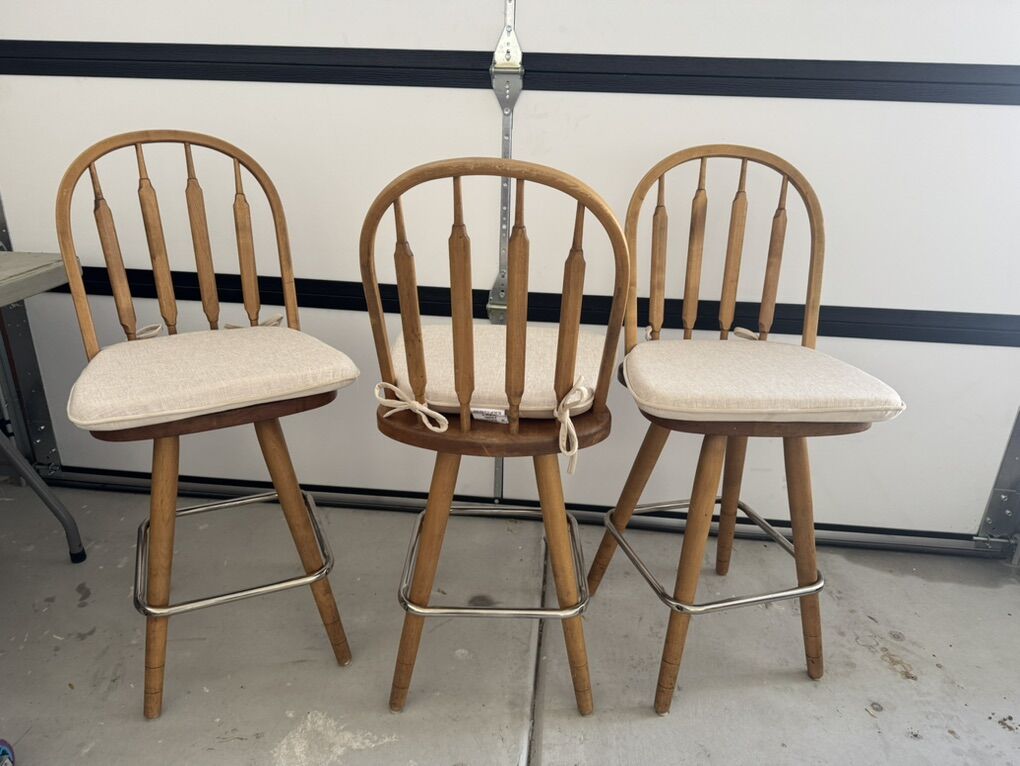 3 Wooden Swivel Bar Stools